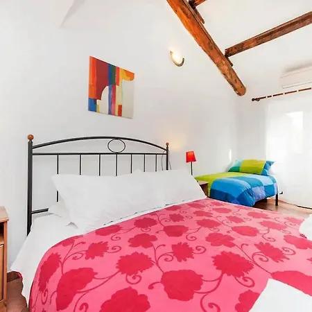 Sixtythree Bed & Breakfast