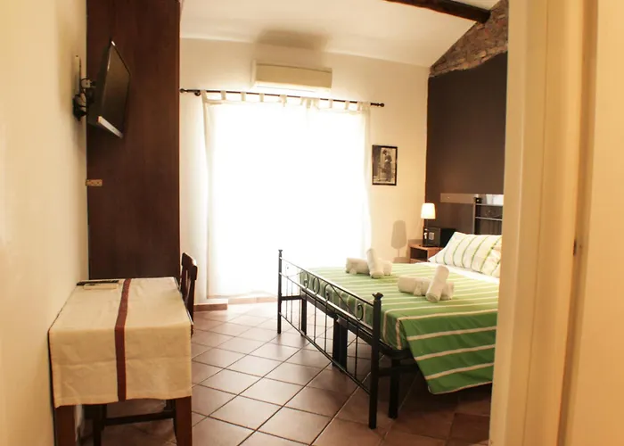 Couette-café Sixtythree 3*